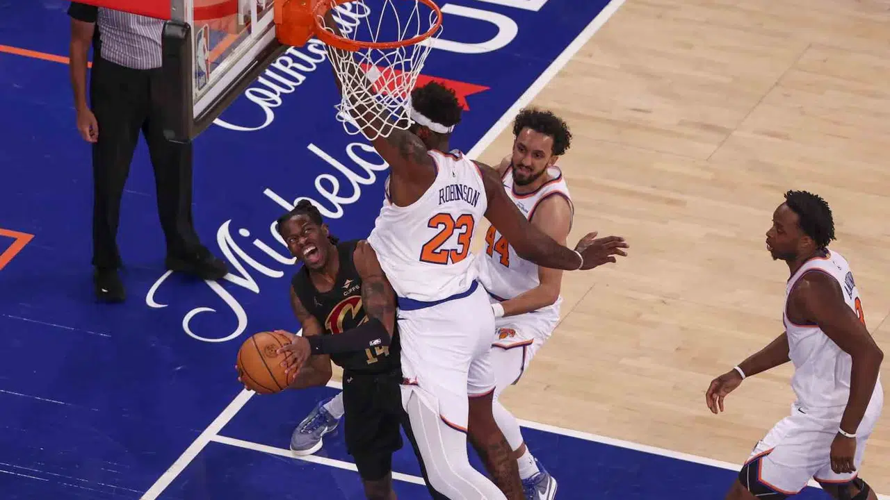 Madison Square Garden’da nefes kesen düello: Knicks uzatmada güldü