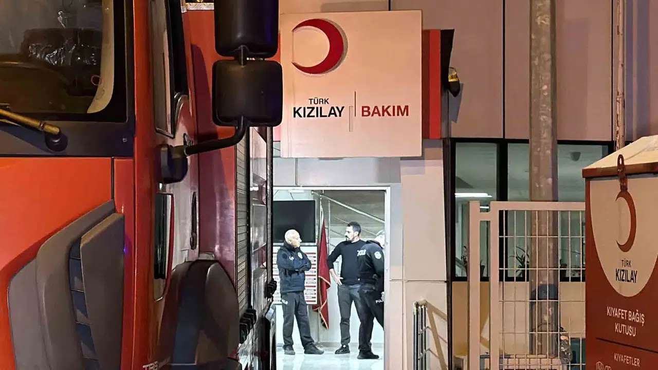 Düzce'de gece yarısı korku dolu anlar: Huzurevi sakinleri tahliye edildi