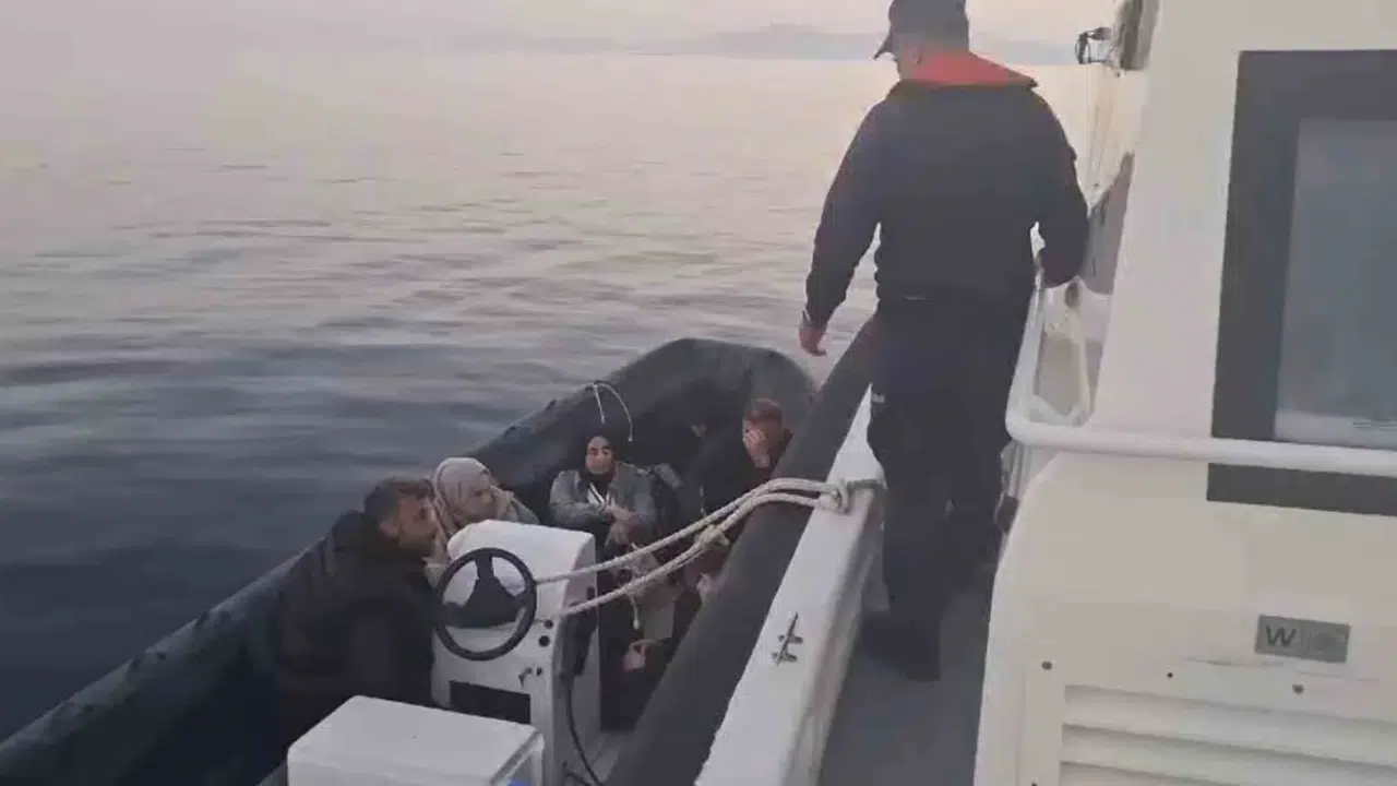 Denizdeki kaçış planı hüsranla bitti: FETÖ firarileri kıskıvrak yakalandı