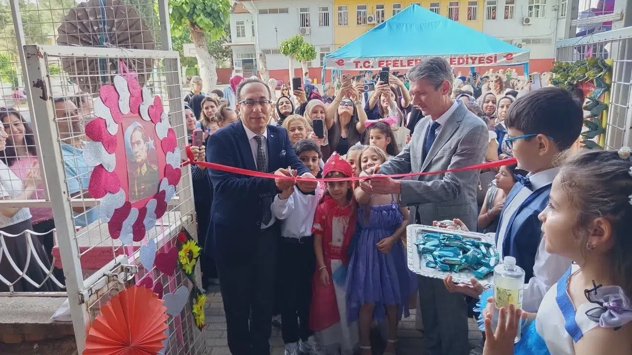 Çöpten sanata uzanan yolculuk: Minik ellerden çevreye dev destek