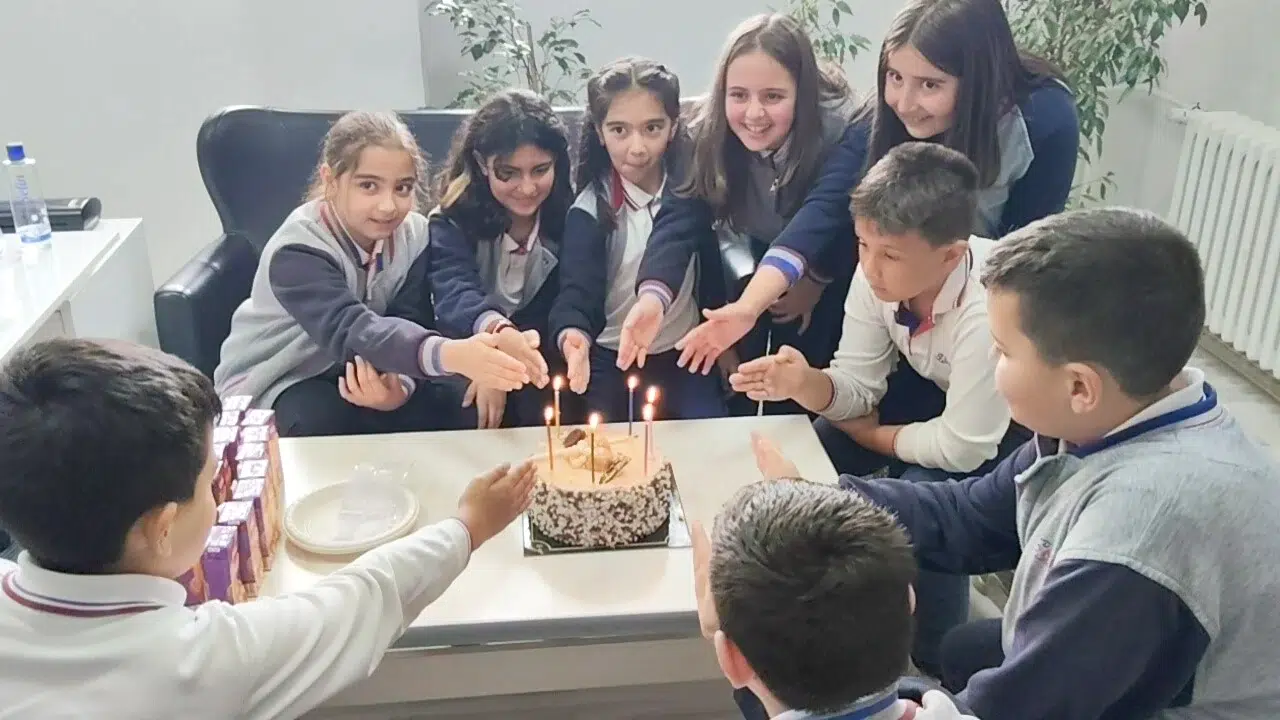 Sahne tozunu yutan şampiyonlar: Eskişehir’in gururu Keloğlan ile zirveye göz dikti