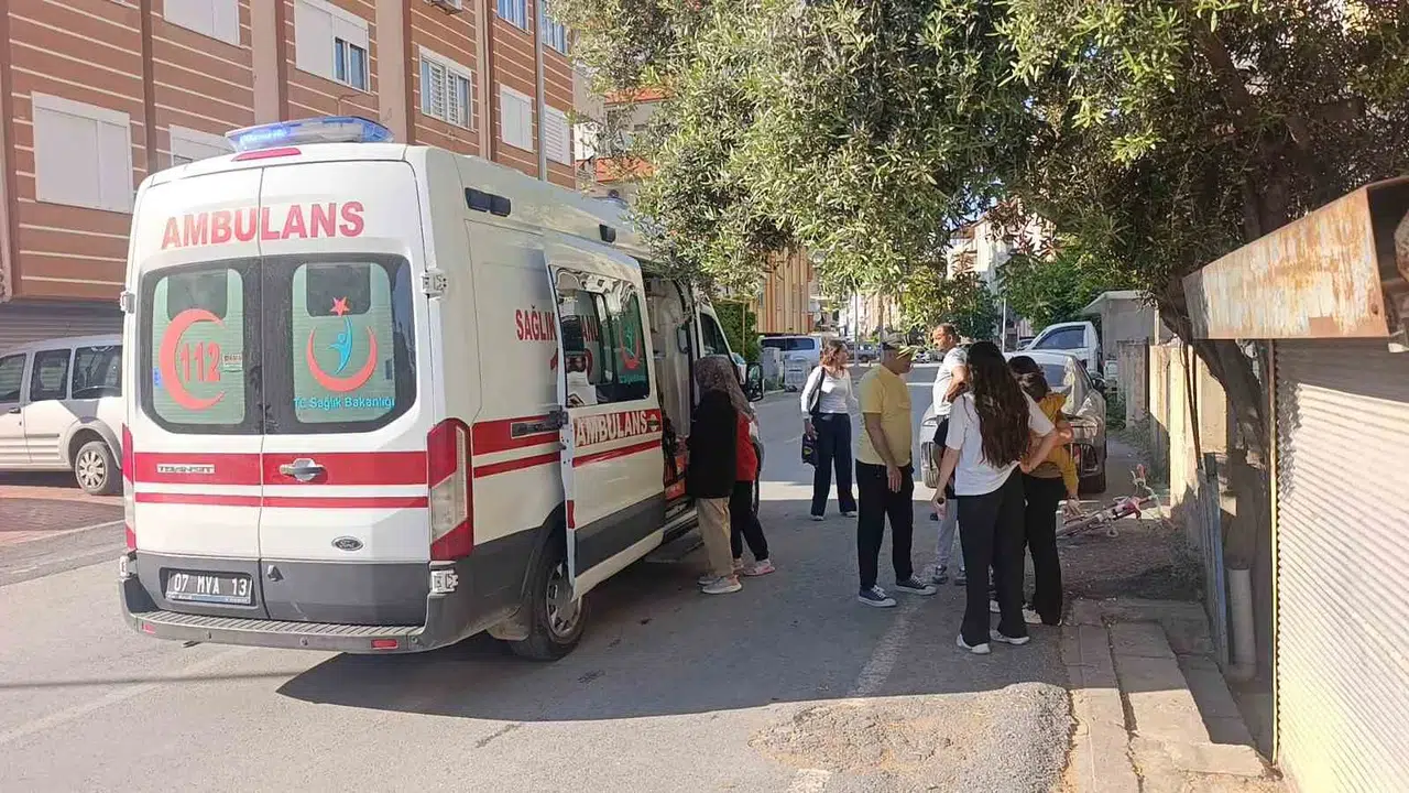 Manavgat'ta vicdansız kaza: Küçük kıza çarpıp 'ailem merak eder' diyerek kaçtı