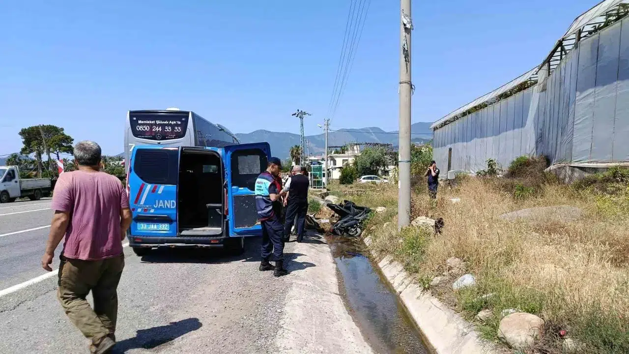 Bozyazı’da acı veda: Motosikletli emekli imam kazaya yenik düştü