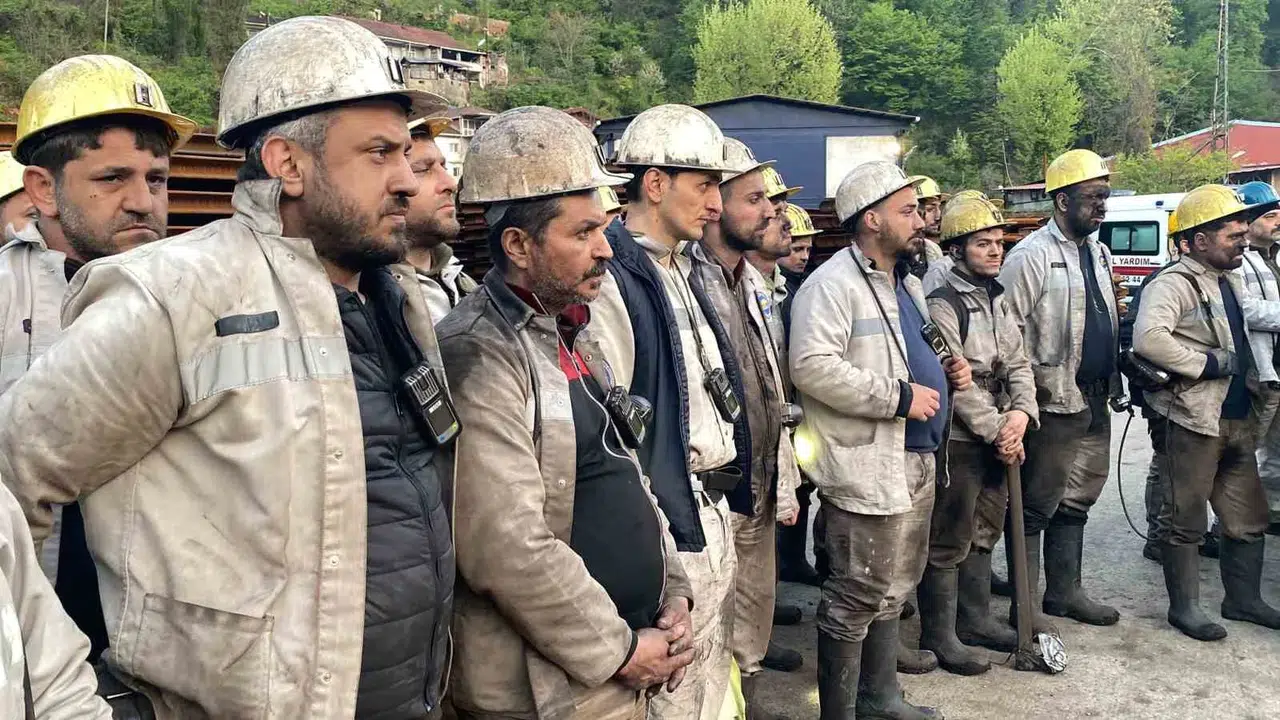 Yerin 320 metre altında nefes kesen prova: Madenciler olası bir felakete karşı hazır
