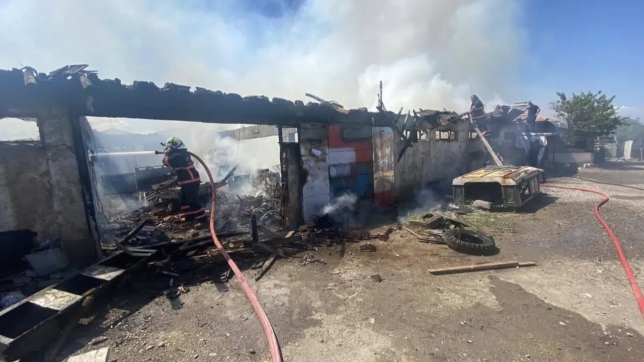Çankırı’da korkutan yangın: Germece köyünde bir yuva dakikalar içinde yok oldu