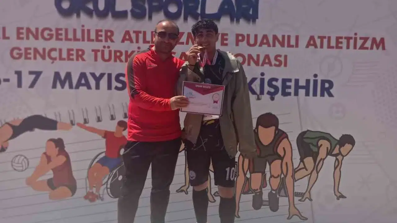 Van'dan Eskişehir'e uzanan altın zafer: Ferhat Çıkar zirveye adını yazdırdı