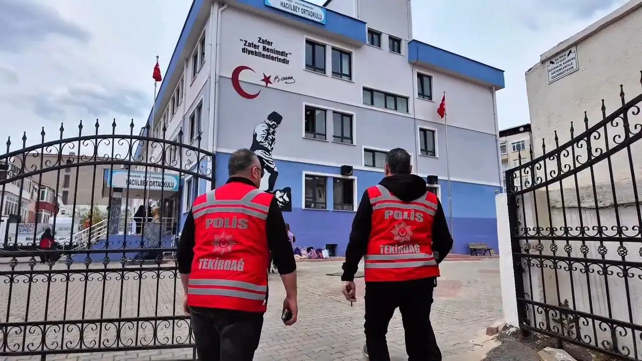 Tekirdağ’da öğrencilere çifte kalkan: Emniyetten hem sokakta hem siber dünyada yakın markaj