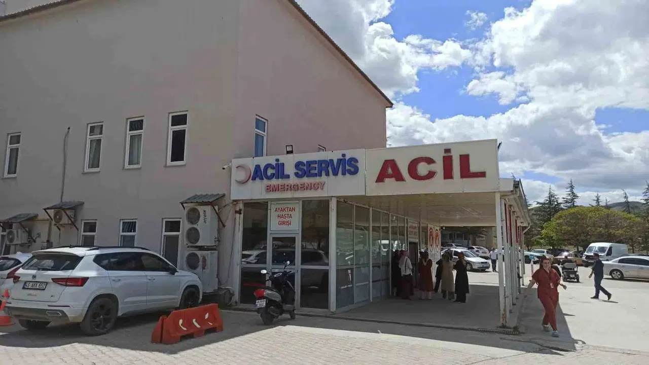 Afşin'de dehşet: Hemşire eşini silahla yaraladı
