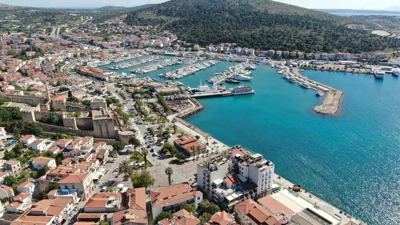 Çeşme’de bayram bereketi: Turizmciler tam kapasiteye hazırlanıyor