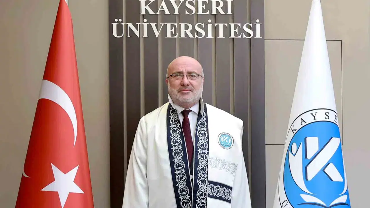 Kayseri Üniversitesi’nde 8. yıl gururu:  Kampüste değil, sahada eğitim  modeliyle geleceği inşa ediyorlar