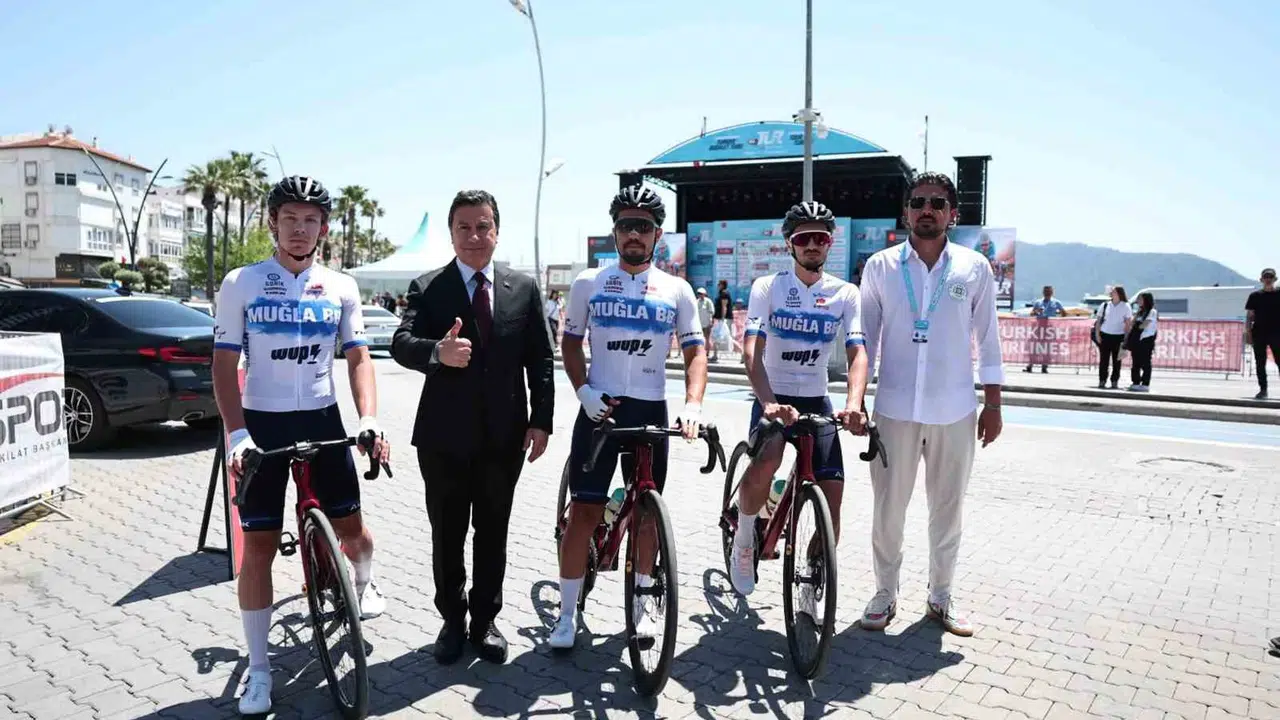 Pedallara güç verdiler: Muğla’nın gururu Cumhurbaşkanlığı Turu’na damgasını vurdu