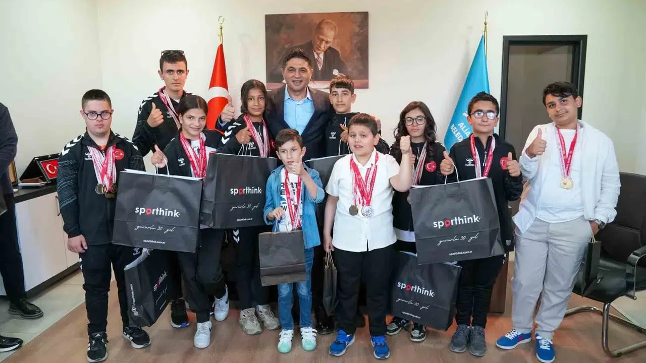 Aliağa’nın altın çocukları kürsüye ambargo koydu: Engel tanımayan başarı hikayesi
