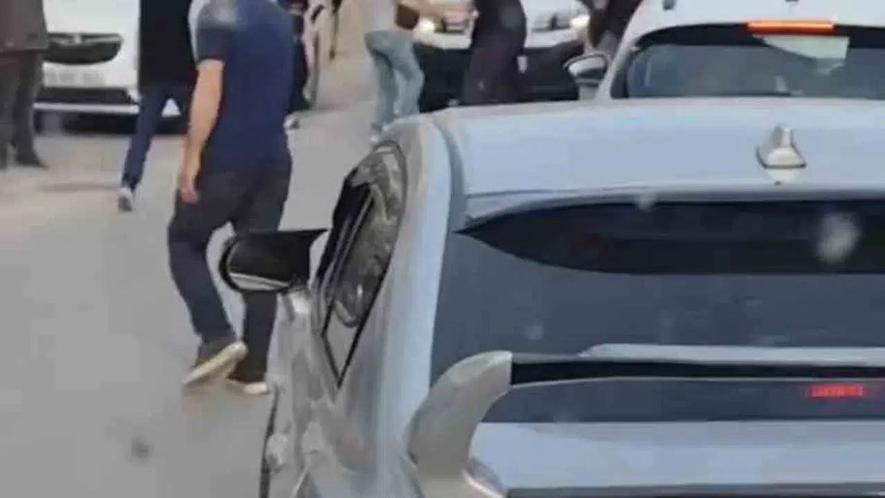 Bursa trafiğinde dehşet anları: Döner bıçağını çekip dehşet saçtı