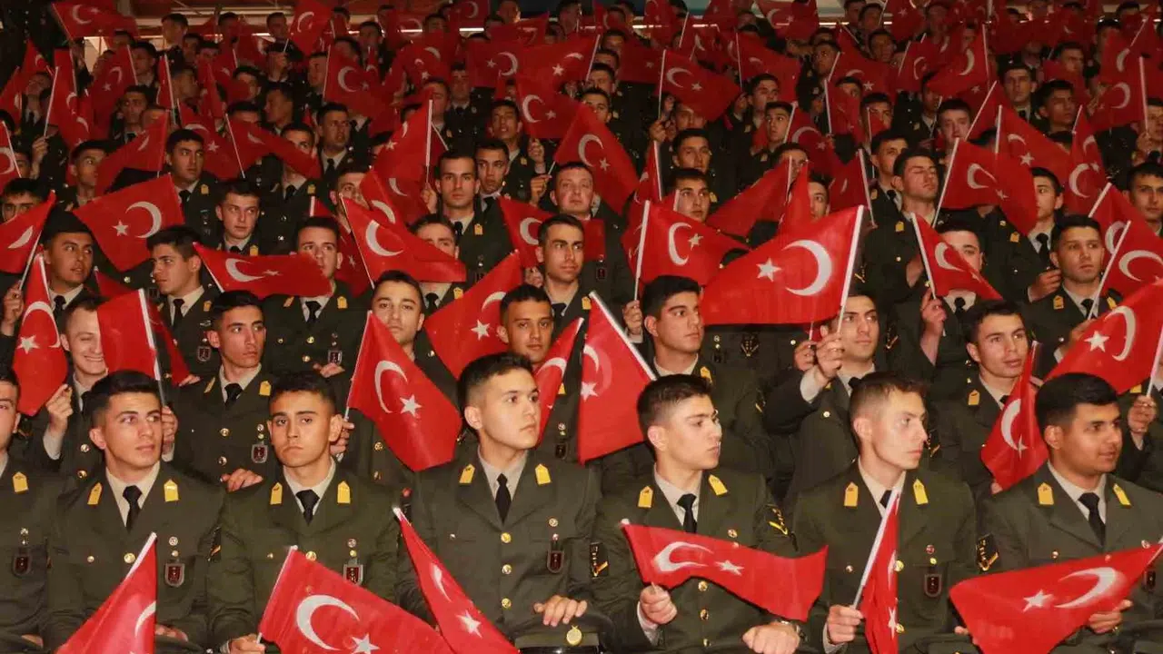 19 Mayıs ruhu Balıkesir’de zirveye taşındı: Kurtuluşun 107’nci yılı büyük bir coşkuyla selamlandı