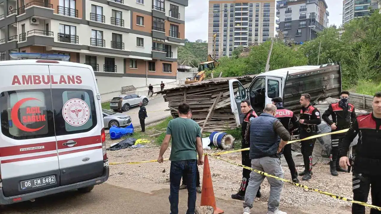 1 Mayıs’ta gelen acı haber: İşçi Bayramı’nda feci kaza, iki can kaybı