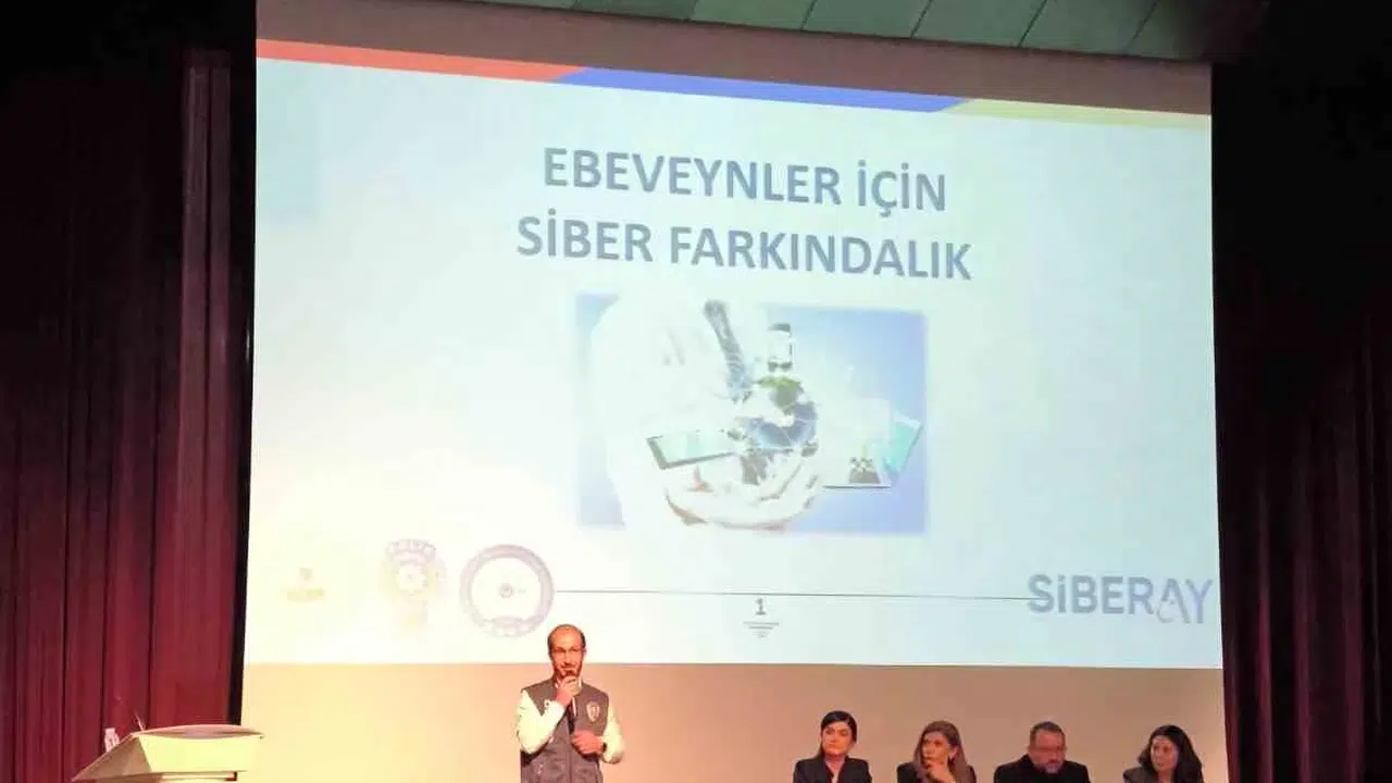 Dijital dünyada çocukları koruma rehberi: Kars Emniyeti velilerle buluştu
