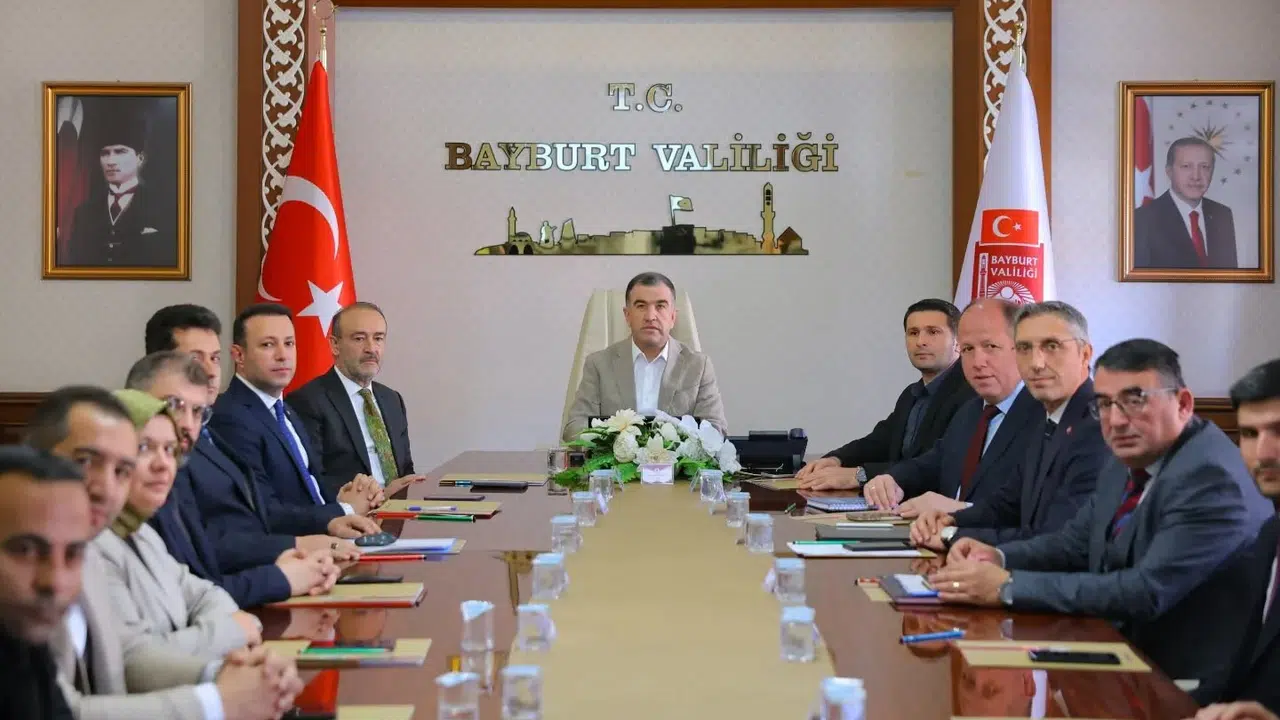 Bayburt’ta istihdam seferberliği: İş gücü piyasasının geleceği masaya yatırıldı
