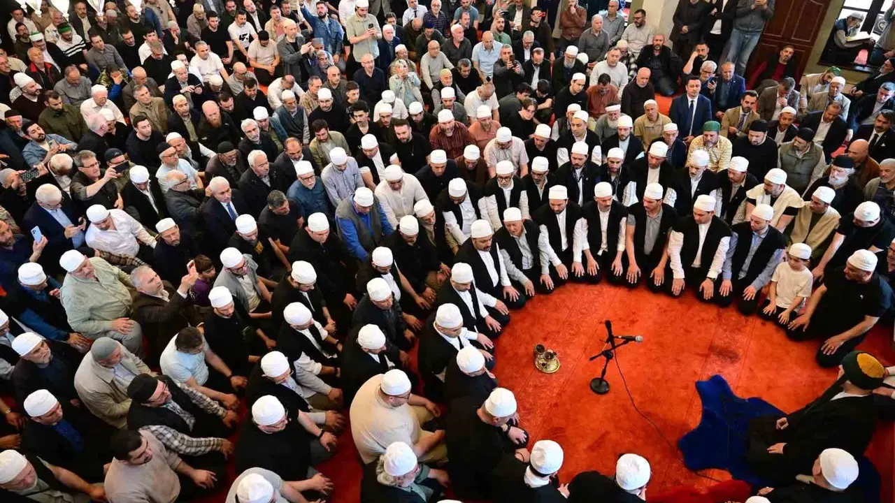 600 yıllık kadim gelenek yeniden canlandı: Bursa’da erguvan mevsimi bereketi