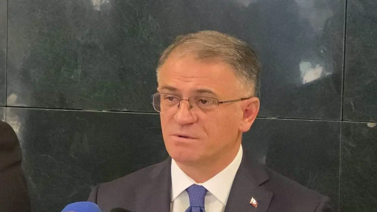 NarkoKapan darbesi: 11 ilde zehir tacirlerine şafak operasyonu