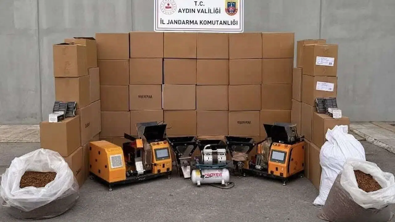 Efeler’de kaçak tütün operasyonu: Milyonluk vurgun jandarmaya takıldı