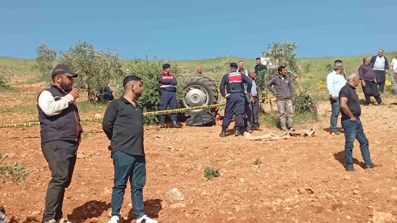 Tarlada acı son: Fıstık bahçesini süren çiftçi traktörün altında kalarak can verdi