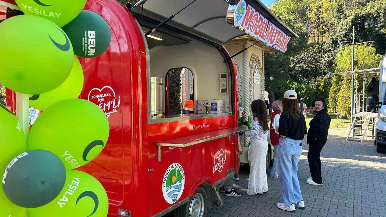 Zonguldak’ta gençlik rüzgarı: Yeşilfest’in başarısı Başkan Altıntaş’ı umutlandırdı