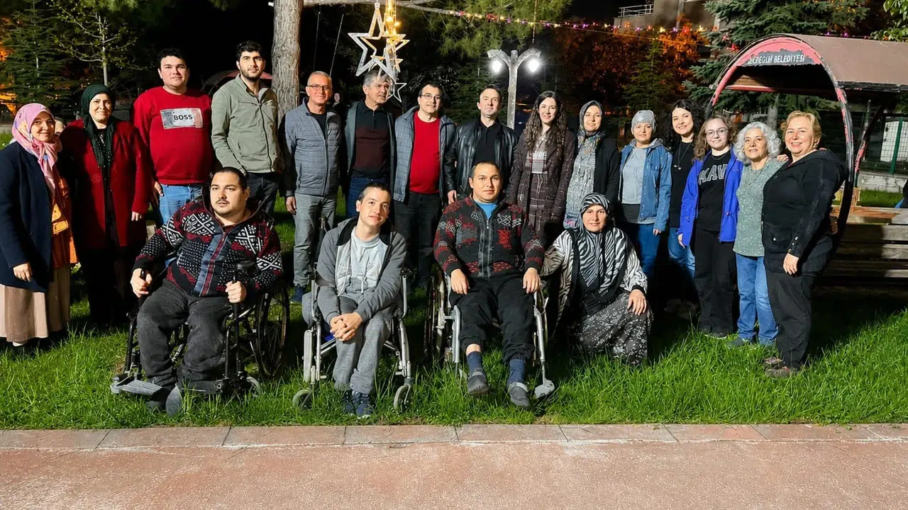 Baharı özel bireylerle karşıladılar: Kanatsız Melekler’den unutulmaz bir gün