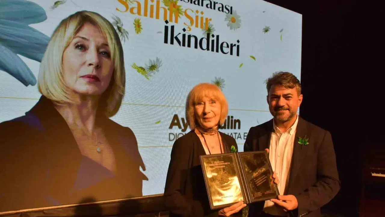 Edebiyat dünyasının usta isimleri Manisa’da buluştu: Şiirin başkenti Salihli oldu