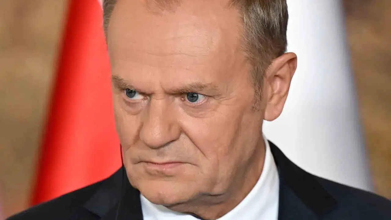 Tusk'tan NATO için kritik uyarı: İttifakı dış düşmanlar değil, kendi içindeki çözülme bitiriyor
