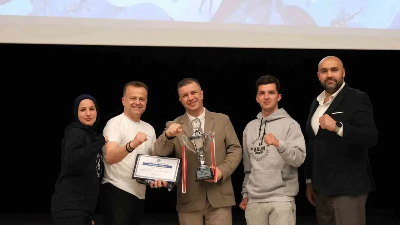 Balıkesir Üniversitesi’nde bahar coşkusu: BAÜN FEST 2026 kapılarını açtı