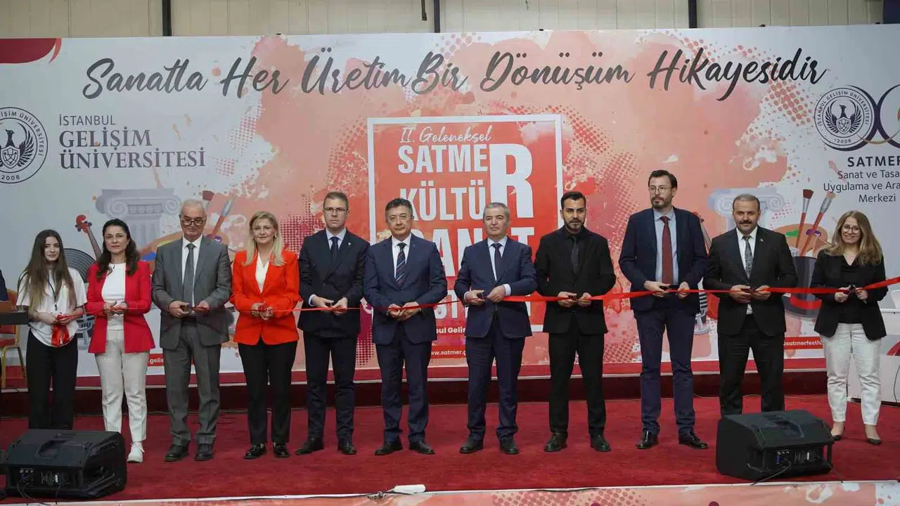 Sanatın kalbi İstanbul Gelişim Üniversitesi’nde attı: 25 farklı disiplin tek çatı altında buluştu