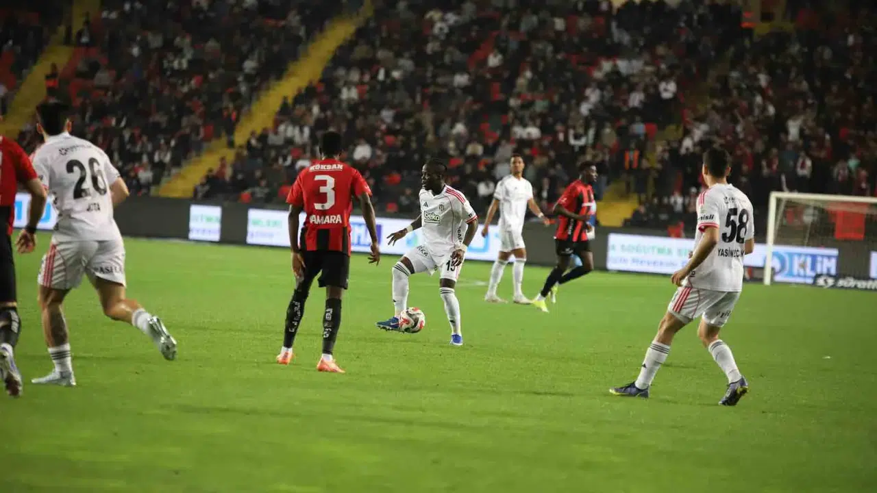 Kartal Gaziantep'te fırtına gibi başladı: 25 dakikada fişi çekti