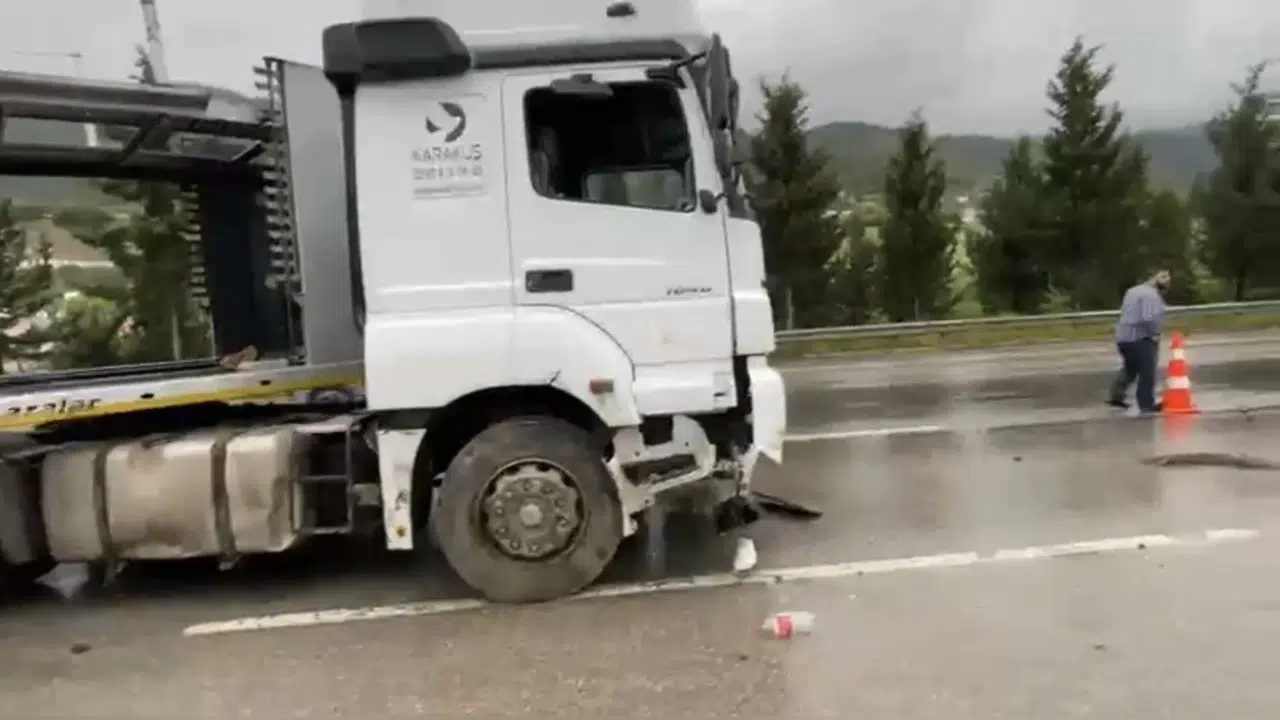 Osmaniye’de yürekleri ağza getiren kaza: Tırın boş olması faciayı önledi