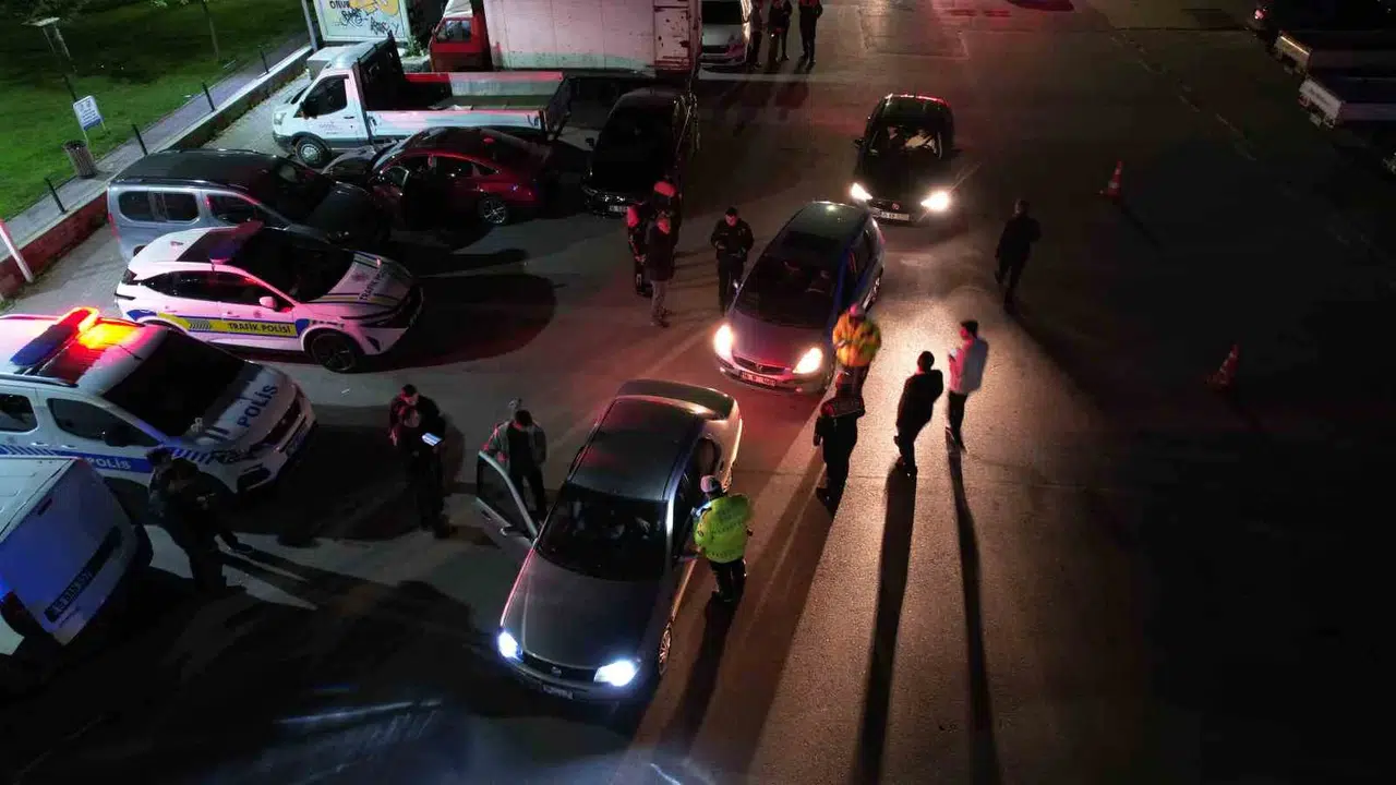 Bursa’da huzuru bozanlara geçit yok: Piyasacıların yeni adresi polis ablukasına alındı