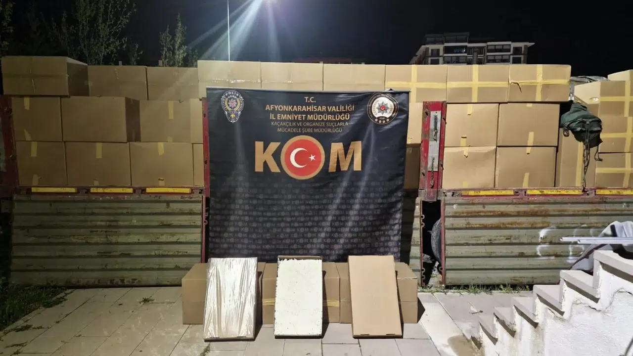 Afyonkarahisar'da dev operasyon: Milyonluk kaçakçılığa geçit yok