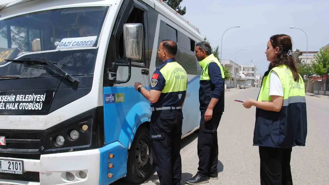 Sıcak havalar bastırmadan düğmeye basıldı: Şanlıurfa'da toplu taşımaya sıkı denetim