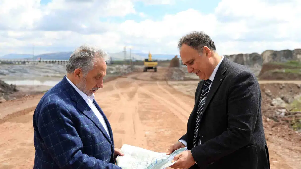 Talas’ta saha mesaisi: Başkan Yalçın’ın Başakpınar çıkarması