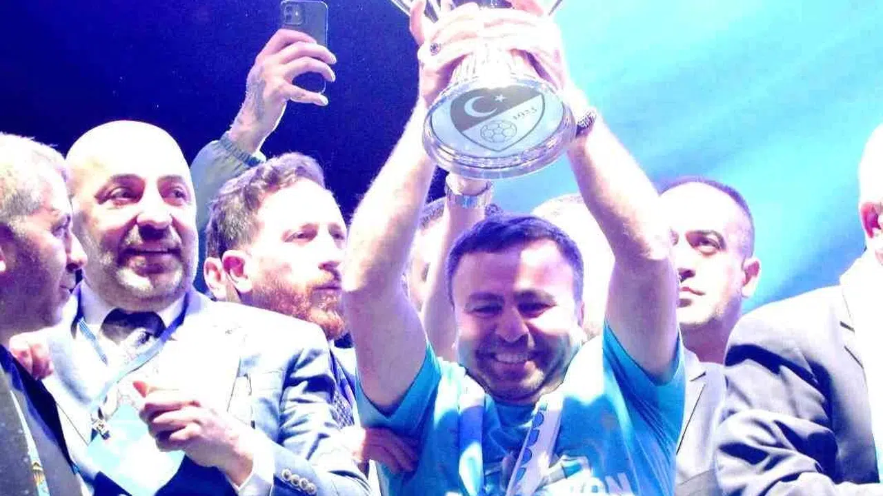 Erzurum'da şampiyonluk coşkusu:  Süper Lig bizim yuvamız