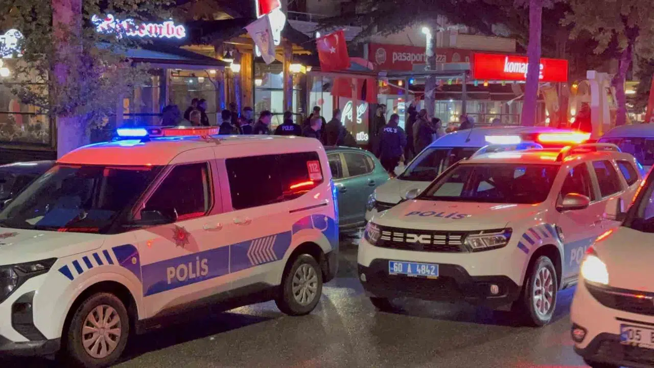 Tokat’ta kanlı hesaplaşma: Üniversiteli genç bıçak darbeleriyle ağır yaralandı