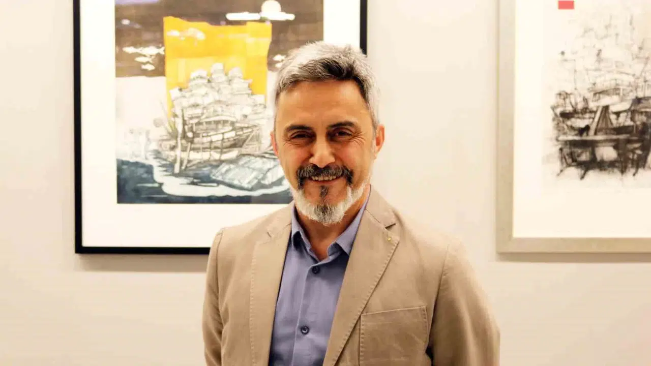Terk edilmiş teknelerden insan vefasızlığına: Prof. Dr. Erol Murat Yıldız’ın  Derin  sergisi kapılarını açtı