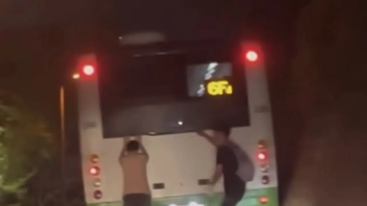 Ölümle dans ettiler: Bursa trafiğinde yürekleri ağza getiren görüntüler