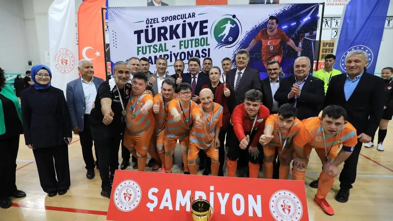 Sahalarda fırtına gibi estiler: Kayseri’nin gururu Türkiye’nin zirvesine yerleşti