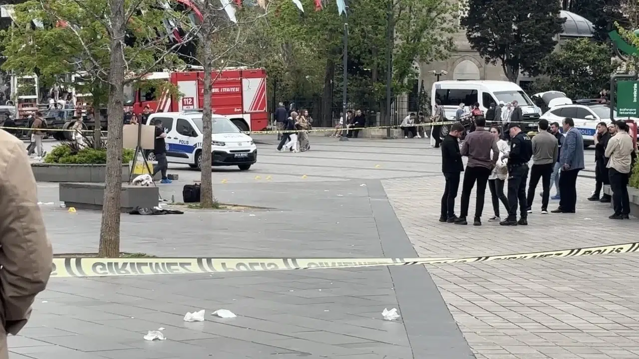 Beşiktaş'ta kanlı gün: İskele meydanında bıçaklı dehşet