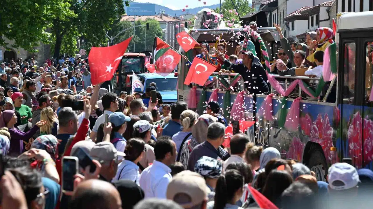 Gülün Başkenti Isparta’da Festival Heyecanı: 3 Günlük Renkli Maraton Başlıyor