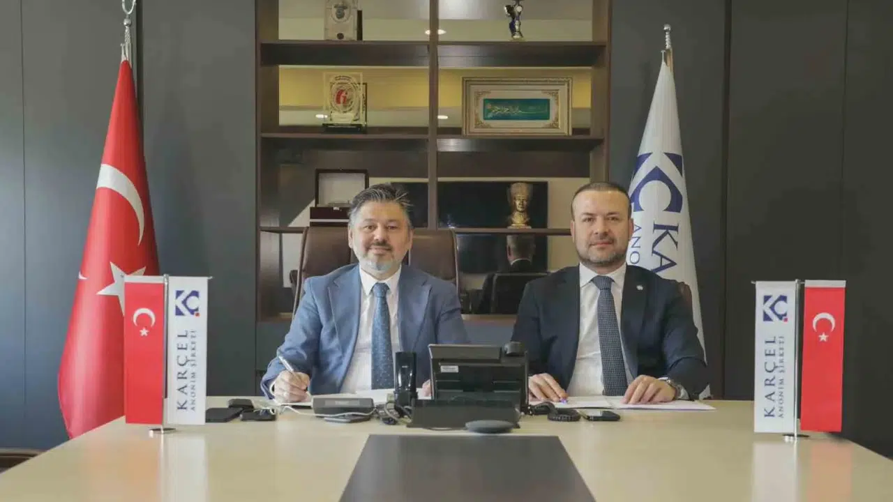 KARÇEL'de yüzleri güldüren imza: İşçinin hakları güvence altına alındı