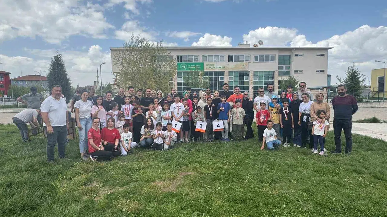 Kütahya’da spor şöleni: Aileler parkuru birlikte fethetti