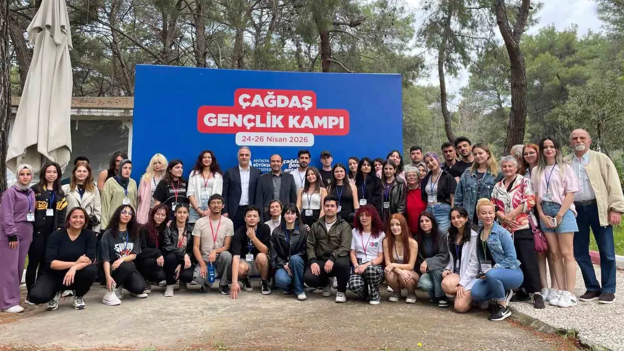 Gençlerin rotası Antalya oldu: Hem eğlendiler hem de geleceğe dair vizyon kazandılar