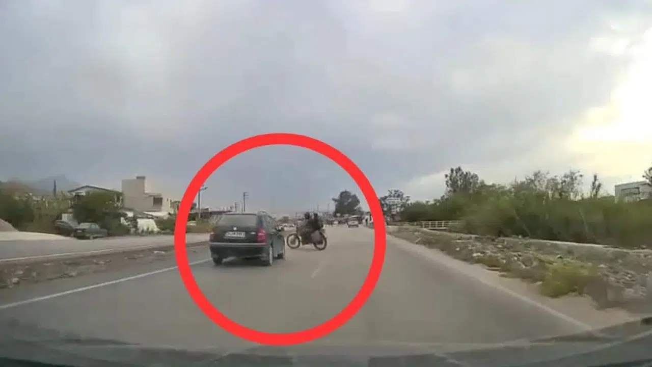 Hatay’da acı kaza: Manevra yapan motosiklet otomobille çarpıştı, bir kişi hayatını kaybetti