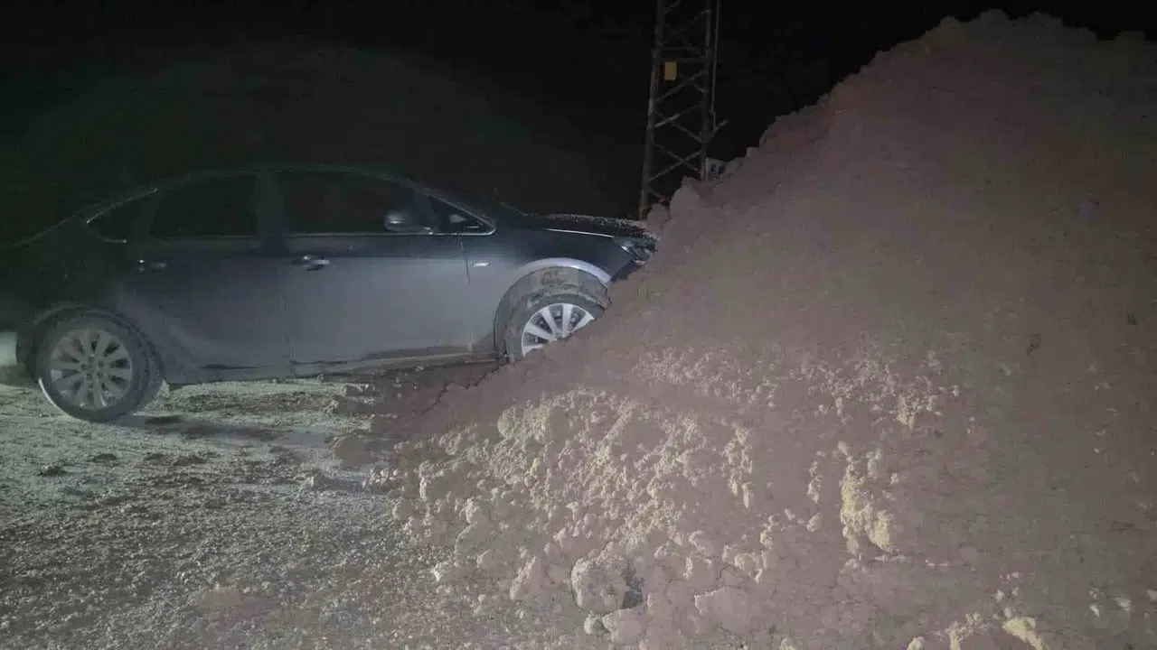 Karanlık yolda ölüm tuzağı: Sorumsuzluk az daha can alıyordu