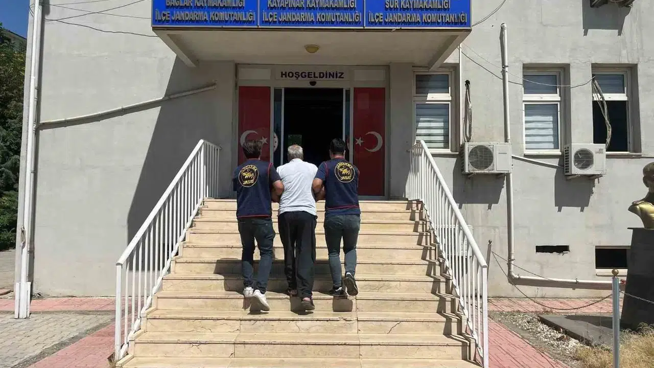 Diyarbakır’da şafak operasyonu: Aranan 162 suçlu adalete teslim edildi